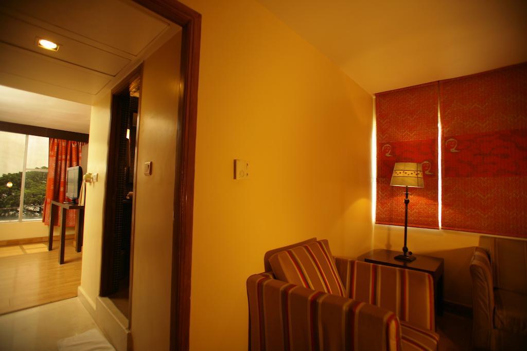 ​Justa Hyderabad Hotel Luaran gambar