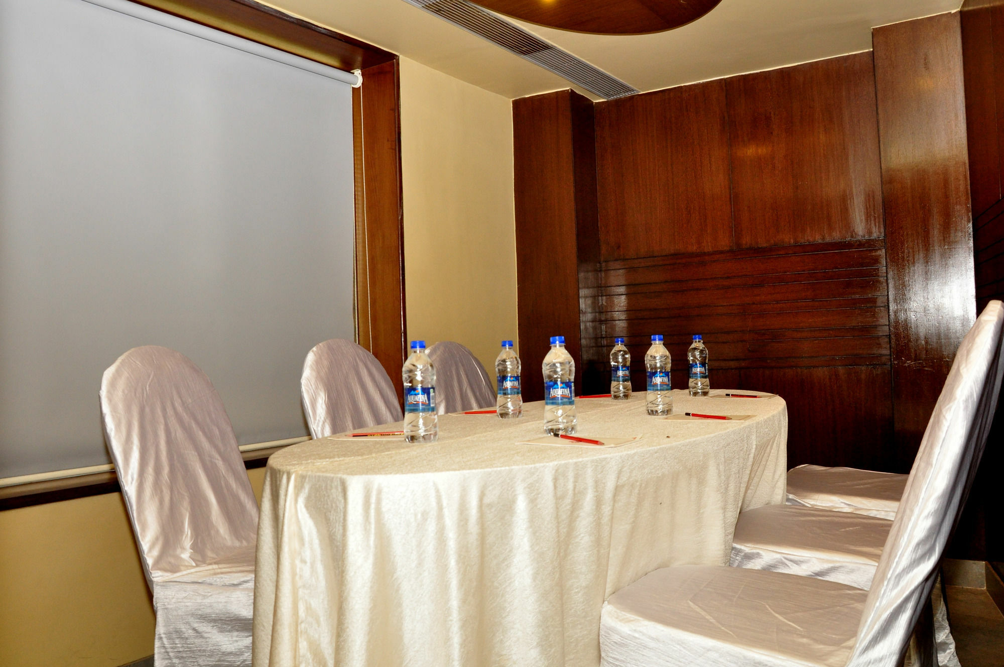 ​Justa Hyderabad Hotel Luaran gambar